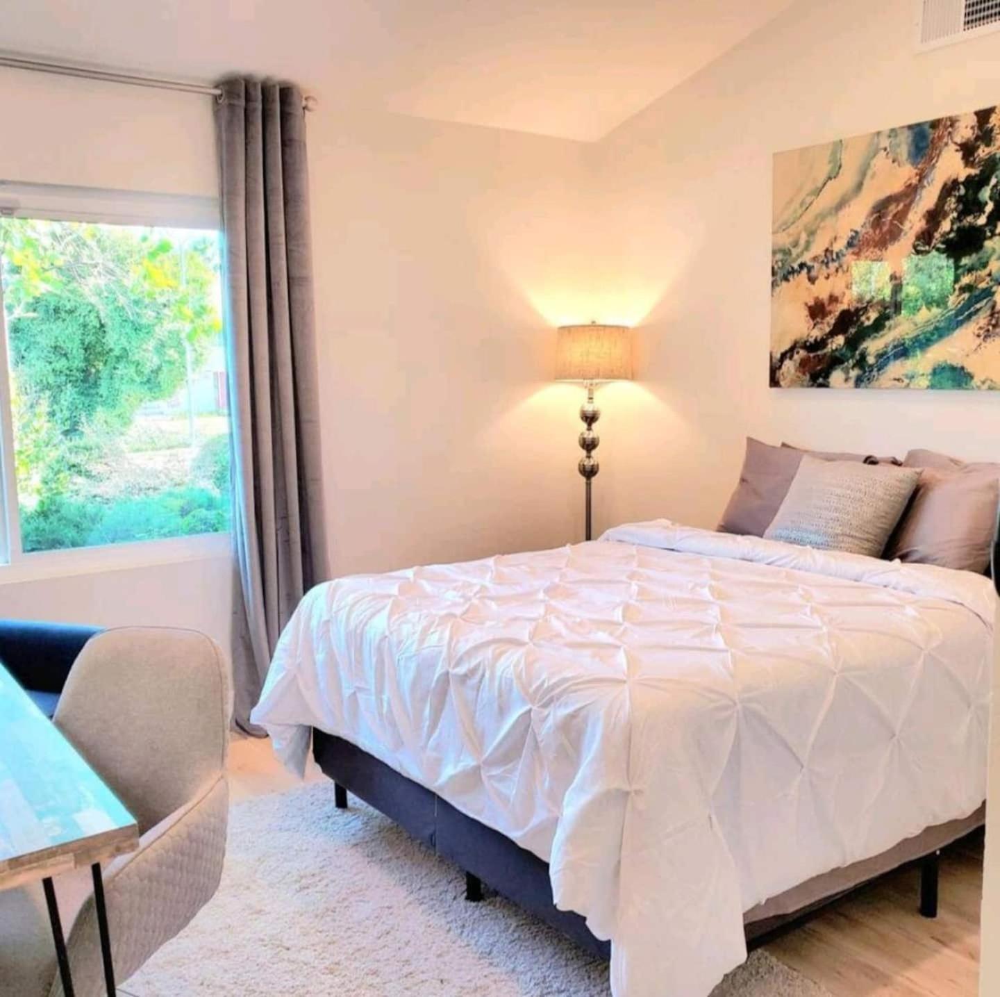 Spacious 4Bed 2Bath, Gated Pool, Wi-Fi, Garage Villa Los Angeles Exterior photo